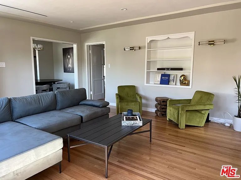 546 Hahn Ave — Photo 17