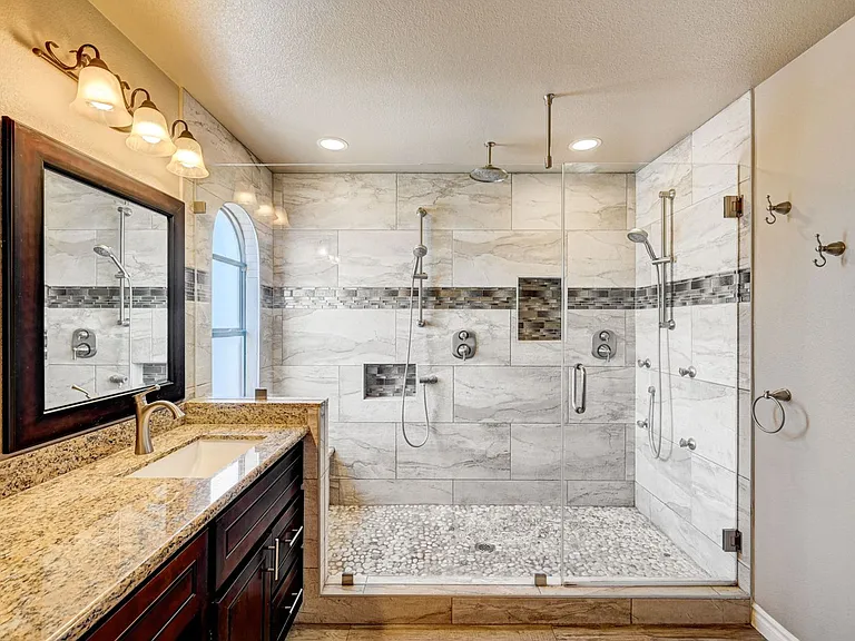 3949 Rhine Way — Photo 33