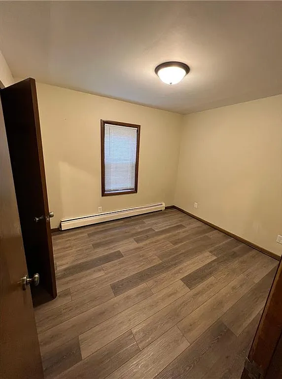 3 bed, $1,650 — Photo 1