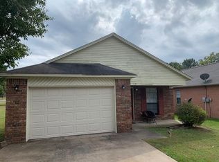 124 E 6th St, Russellville, AR 72801