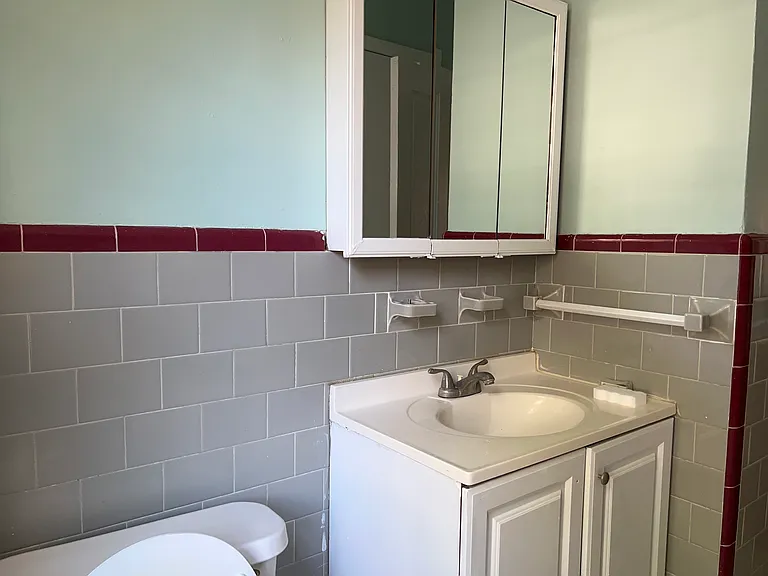 635 Elm St #2 — Photo 24