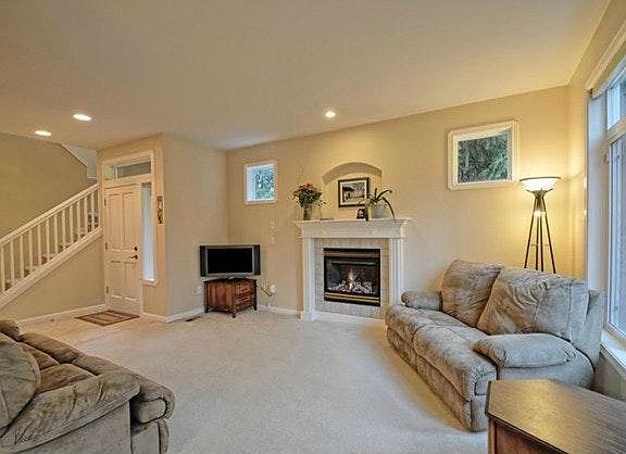 Living Room with Gas Fireplace