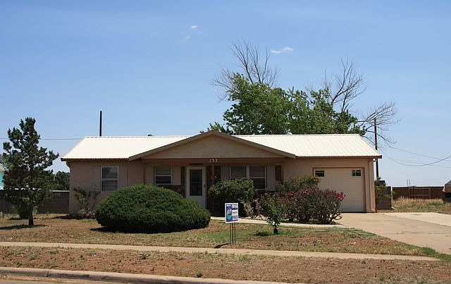 1st image of 133 Lockwood Dr