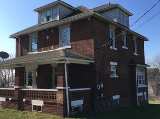 22 16th St, Campbell, OH 44405