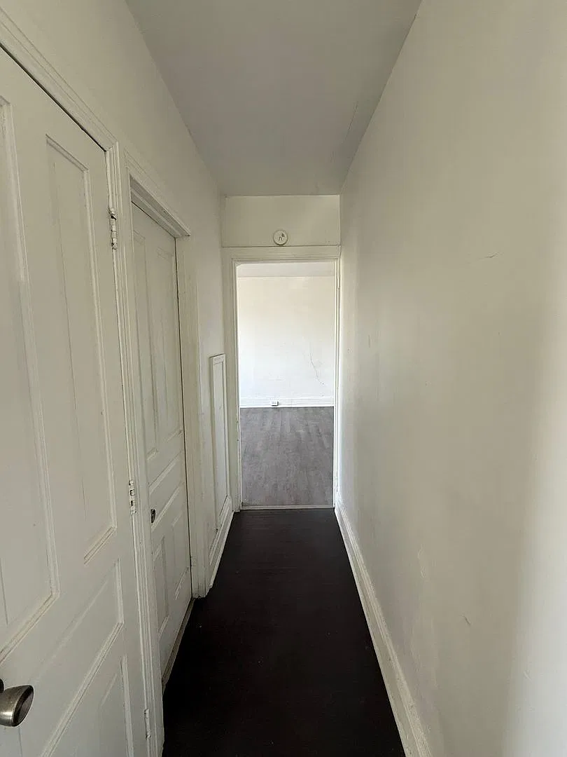 351 Smyser St — Photo 3