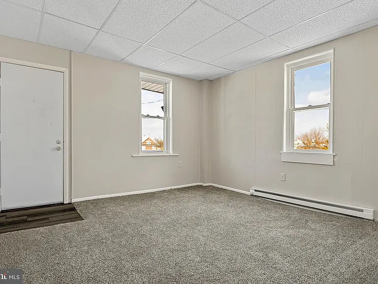 419 6th St #2 — Photo 2
