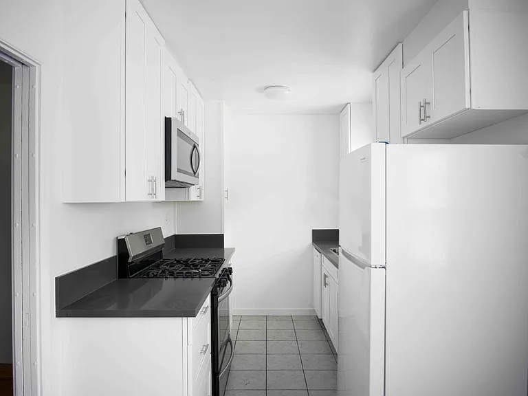 2900 Exposition Blvd #B — Photo 7