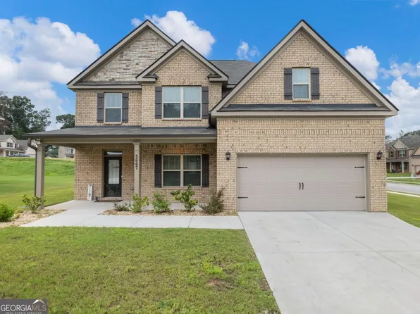 5667 Laney Dr, Rex, GA 30273