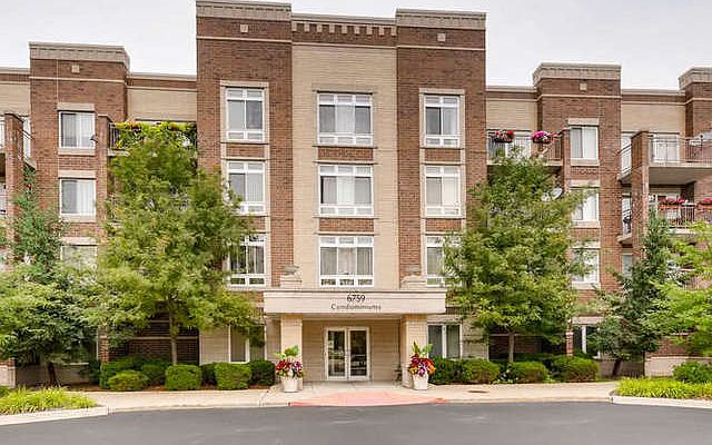 1st image of 6759 W Forest Preserve Ave APT 206