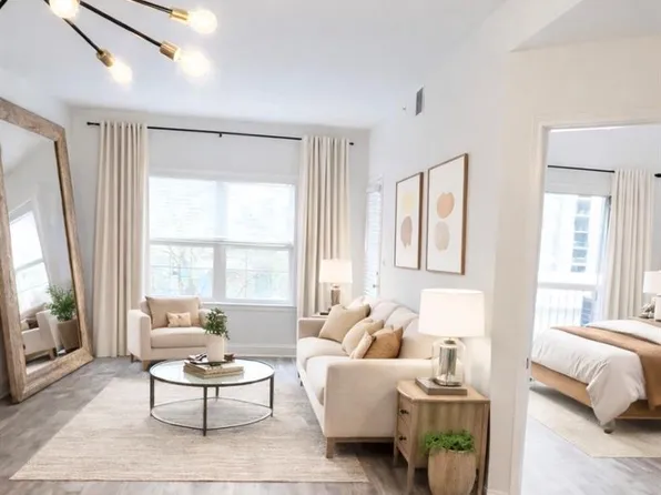 1074 Peachtree Walk NE Unit B322, Atlanta, GA 30309