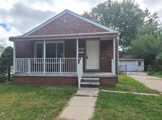 33615 Clinton St, Wayne, MI 48184