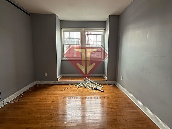 5th image of 510 40th St #3AN