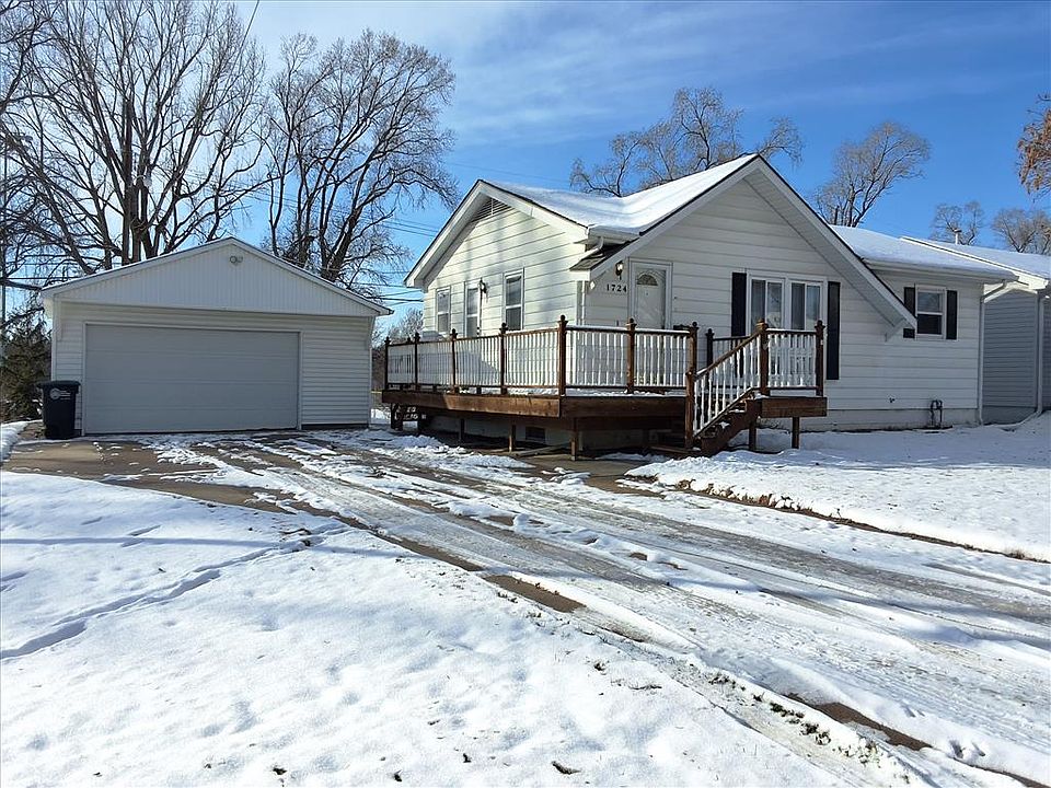 Front with Deck