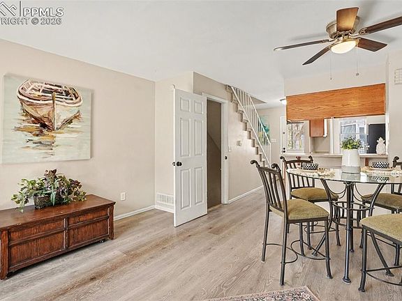 4th image of 4019 Charleston Dr