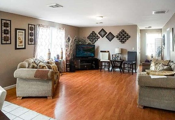 2nd image of 247 Public St