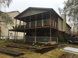 4041 S Fairway Dr, Lake Ariel, PA 18436