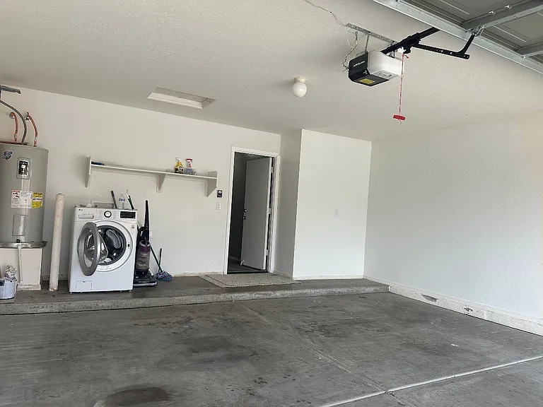 1004 S 226th Ave — Photo 4