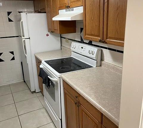 5th image of 10430 S Keating Ave #2