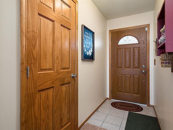 3rd image of 3054 Merseyshire Ln