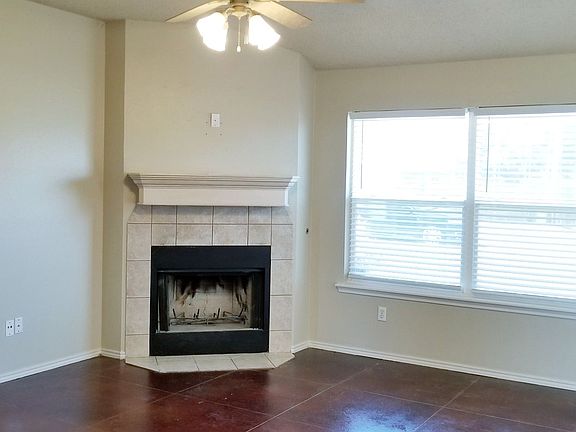 3rd image of 406 N Dover Ave