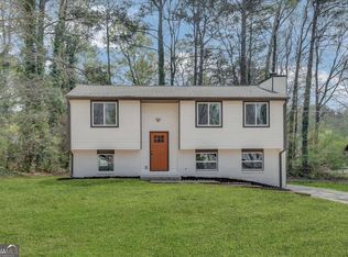 3394 Dearwood Dr SW, Lilburn, GA 30047