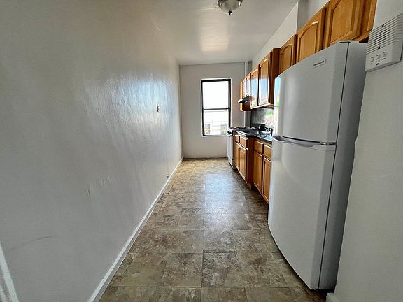 3rd image of 2812 Kings Hwy #6G
