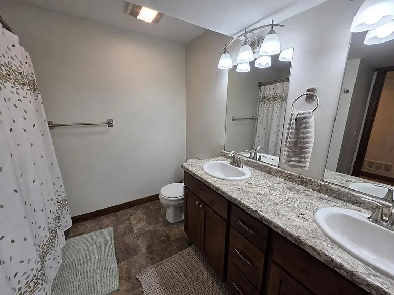 3270 White Oak Ln — Photo 31