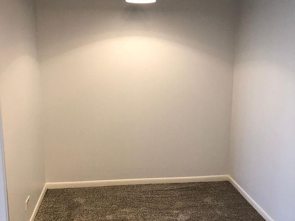 5th image of 5810 Oakwood Dr Unit 4G