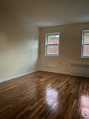 1st image of 572 E 80th St #3
