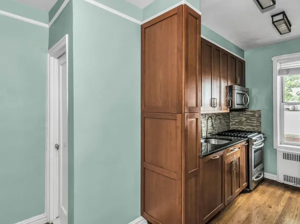 111-39 76th Road image 8 of 16