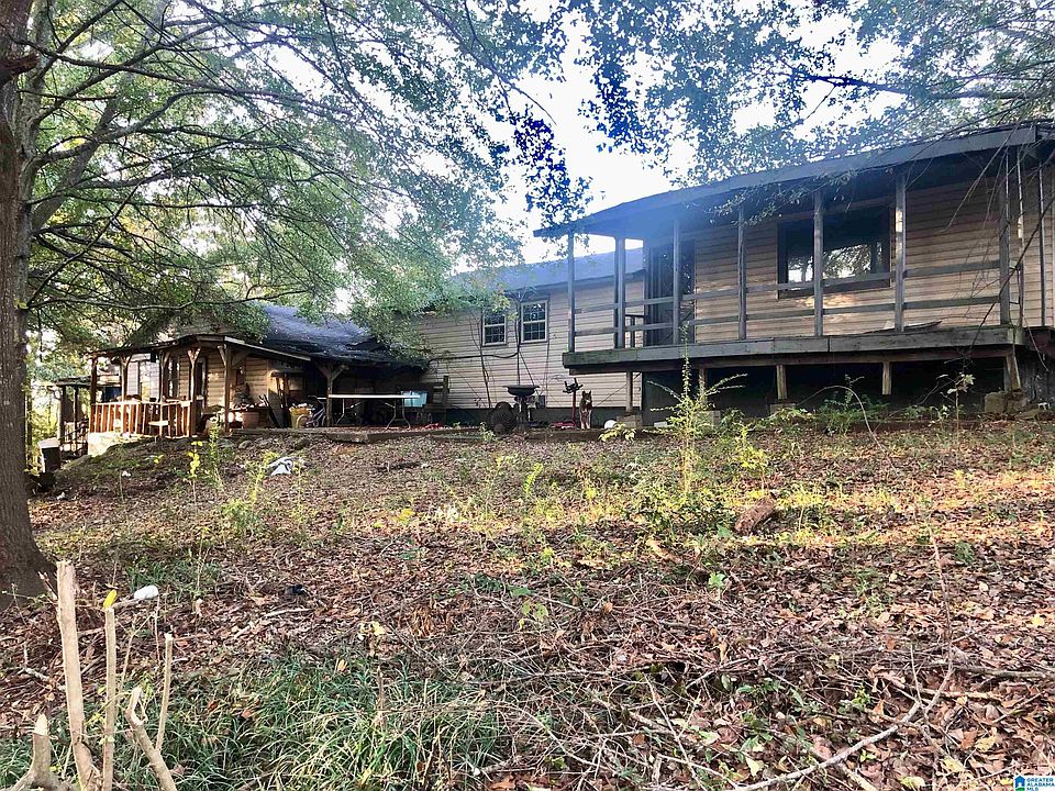 2nd image of 3304 Troy Pl