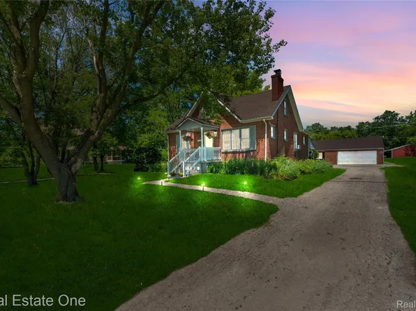 50000 Willis Rd, Belleville, MI 48111