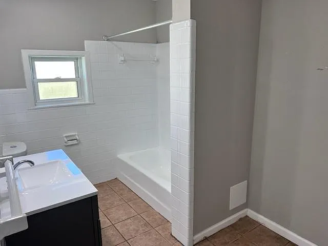 300 N Bengal Rd — Photo 5