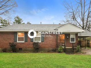 1298 Wedgewood St, Memphis, TN 38111
