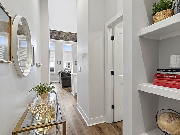 5th image of 302 Main St Suite A