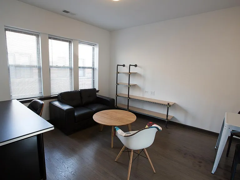 5300 S. Drexel Avenue — Photo 33