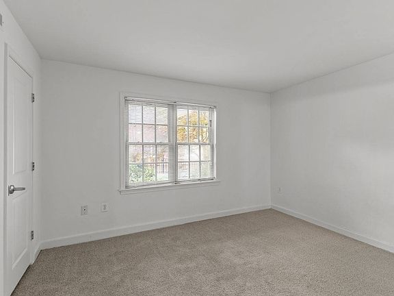 5th image of 5705 Washington Blvd #5716-02