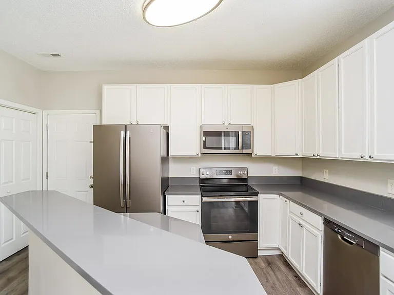 10033 Brawley Ln — Photo 9