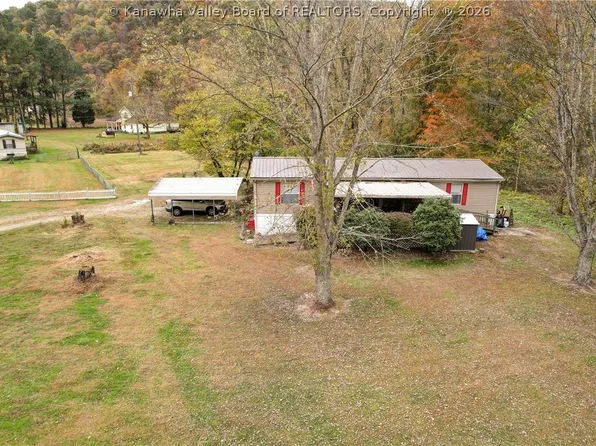 90 Chambers Dr, Danville, WV 25053