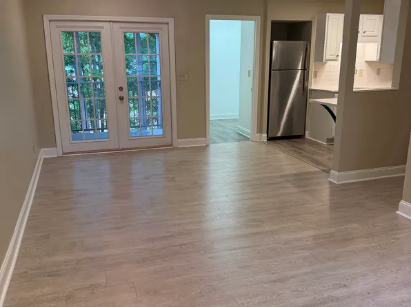 924 Penny Ln, Trussville, AL 35173