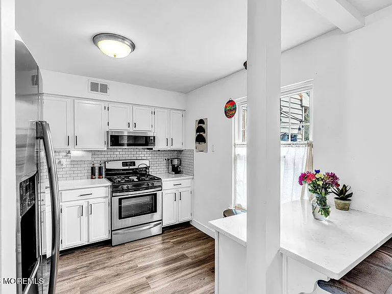 38 Devon Ct — Photo 8