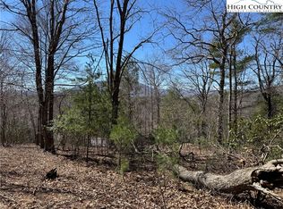 52 Canawhay Dr, Jefferson, NC 28640