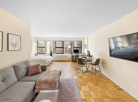 355 E 72nd St