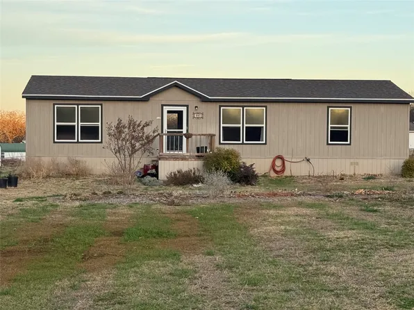 195 Kalinga Dr, Weatherford, TX 76085