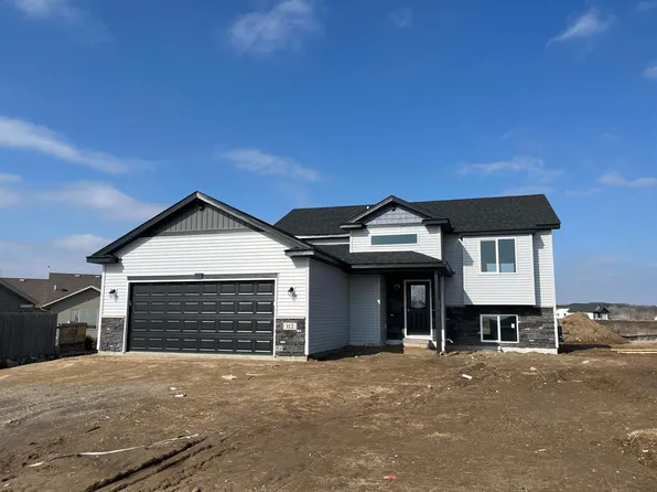 112 Woolgrass Way, Avon, MN 56310