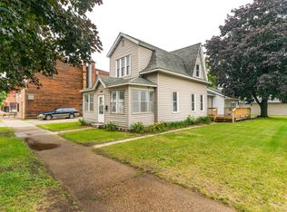 1546 Charles St, La Crosse, WI 54603