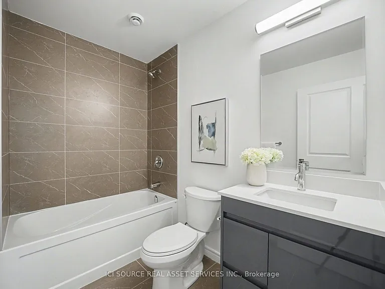 2 Slessor Blvd #10 — Photo 12