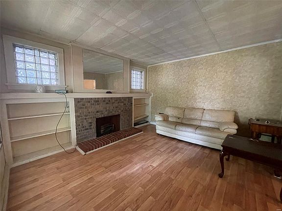 4th image of 5403 Grace Ave