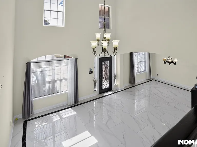 4 Westgrove Ct — Photo 3