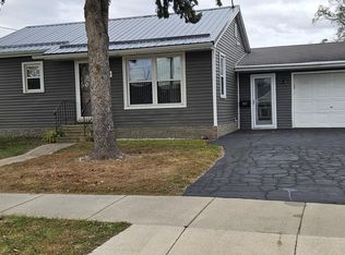 355 SW Ceresco St, Berlin, WI 54923